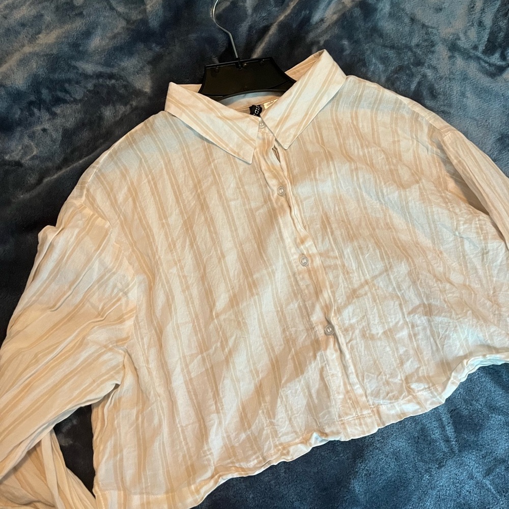 H&M stripe linen cropped button down, women’s large